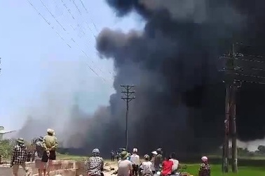 Cháy lớn trong khu công nghiệp