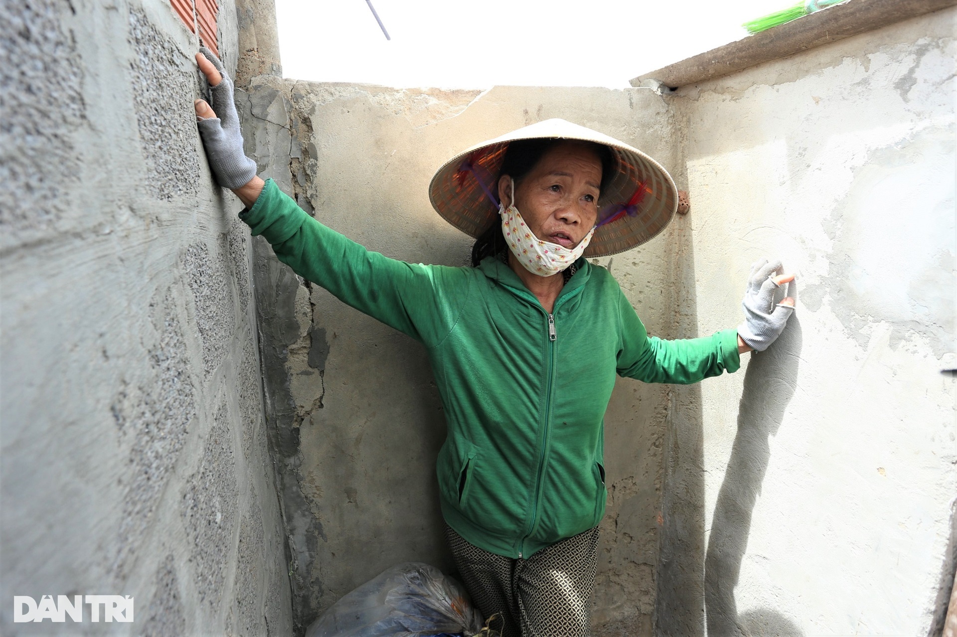 Cơn lốc xoáy kinh hoàng đi qua để lại cảnh tan hoang và nước mắt - 8 Cơn lốc xoáy kinh hoàng đi qua để lại cảnh tan hoang và nước mắt - 8