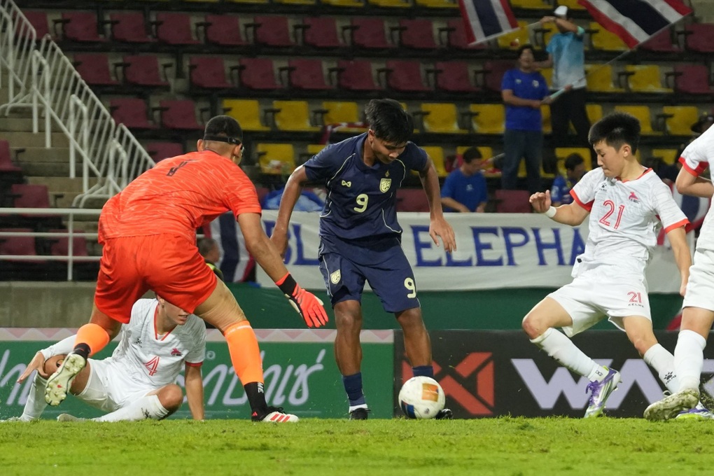U23 ថៃ ឈ្នះធំ ក្រុមអាស៊ីអាគ្នេយ៍ជាច្រើនខកចិត្ត - ២ U23 Thái Lan thắng đậm, nhiều đội bóng Đông Nam Á gây thất vọng - 2