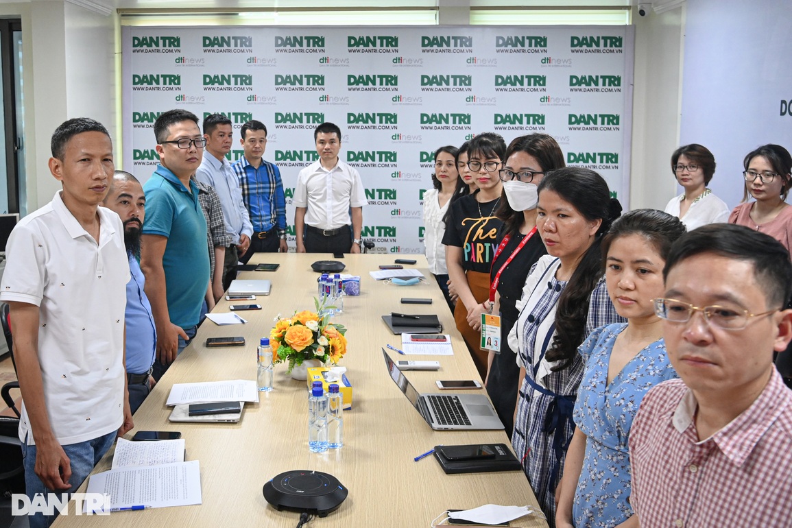 Học tập và làm theo Bác từ những việc nhỏ, gắn với nhiệm vụ chuyên môn - 1 Học tập và làm theo Bác từ những việc nhỏ, gắn với nhiệm vụ chuyên môn - 1