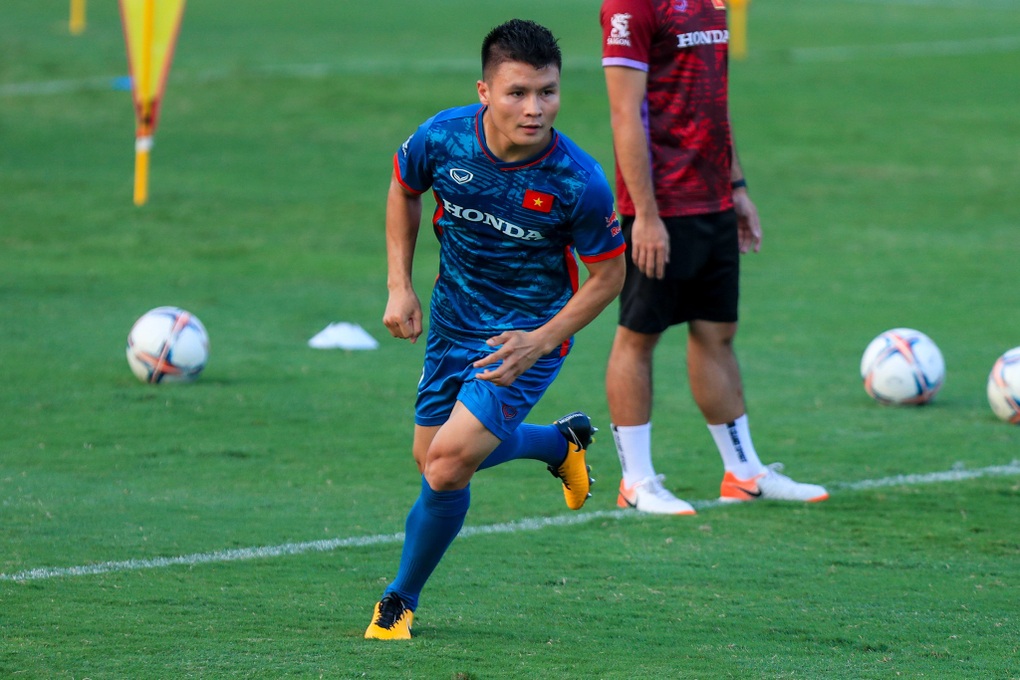 Nhâm Mạnh Dũng: Quang Hải vẫn là ngôi sao số một của tuyển Việt Nam - 2 Nhâm Mạnh Dũng: Quang Hải vẫn là ngôi sao số một của tuyển Việt Nam - 2