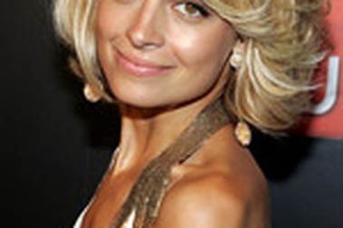 Nicole Richie muốn sửa mũi