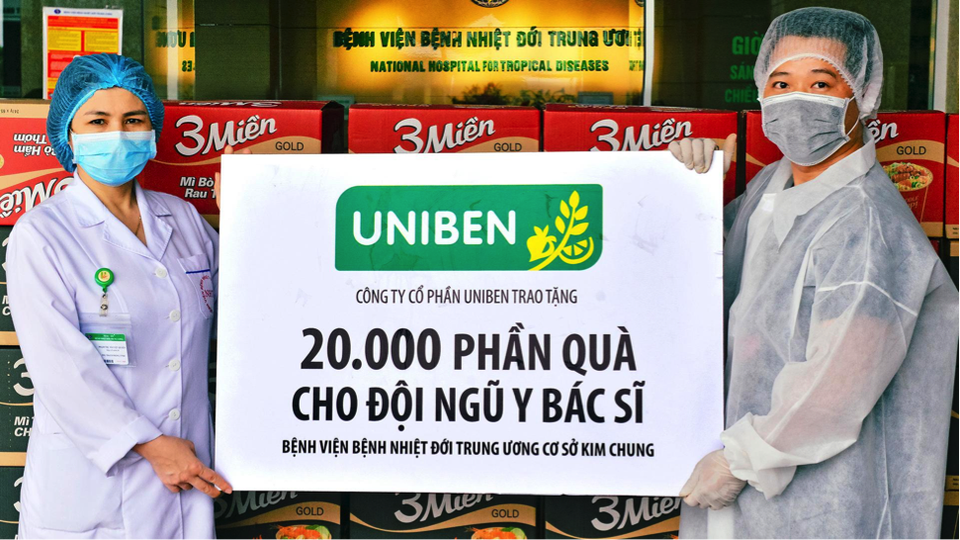 Uniben trao tặng 150.000 bữa ăn dinh dưỡng và nước trái cây Joco tới y, bác sĩ các bệnh viện tuyến đầu - 6 Uniben trao tặng 150.000 bữa ăn dinh dưỡng và nước trái cây Joco tới y, bác sĩ các bệnh viện tuyến đầu - 6