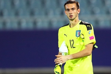 U20 Italia thăng hoa ở World Cup nhờ “Buffon đệ nhị”