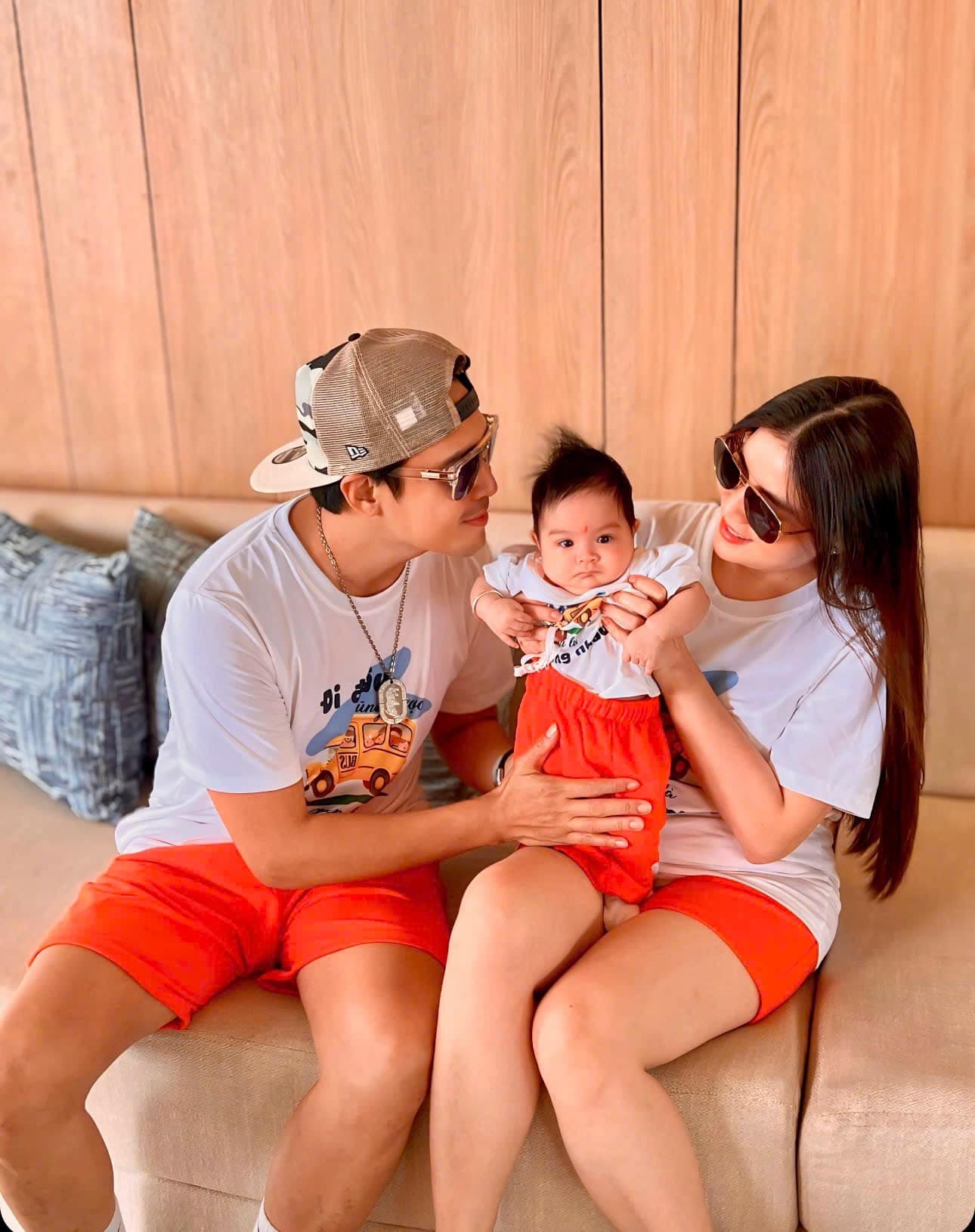 View - Kha Ly sau 8 năm "cầu con": Tất bật làm mẹ bỉm, chồng cưng chiều hết mực | Báo Dân trí