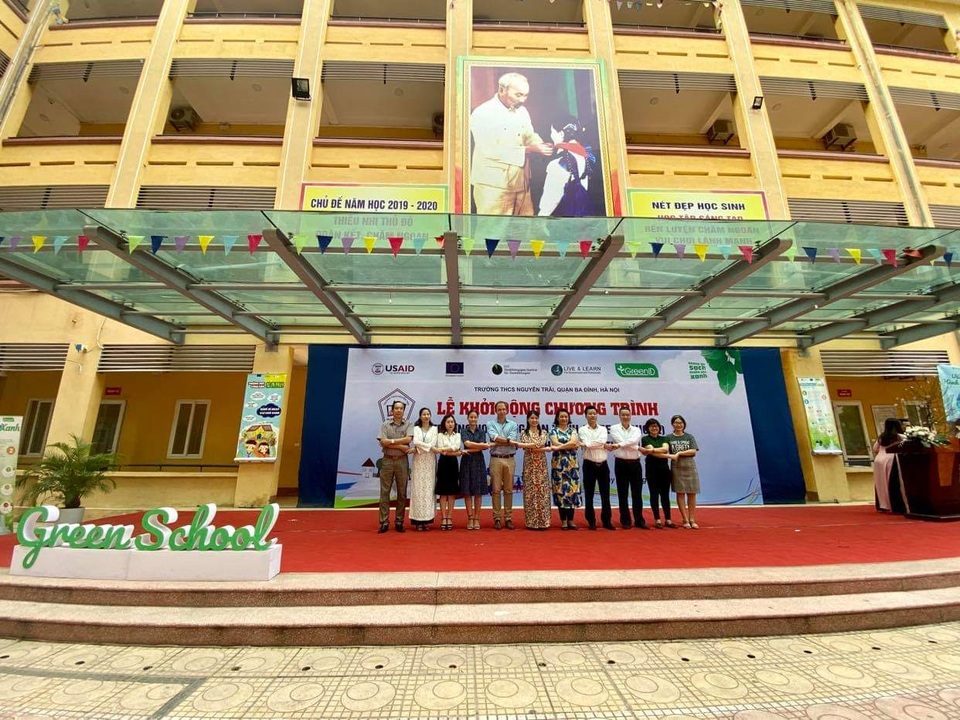 Trường học đầu tiên của Hà Nội được hỗ trợ công trình điện mặt trời mái nhà - 1 Trường học đầu tiên của Hà Nội được hỗ trợ công trình điện mặt trời mái nhà - 1