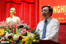 "Xóa nhà tạm, dột nát cho 2 hộ nghèo còn lâu hơn làm trụ sở Tỉnh ủy"