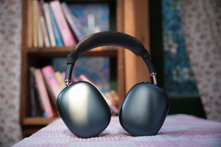 AirPods Max vẫn đắt sau 5 năm mở bán, liệu còn đáng mua? - 19