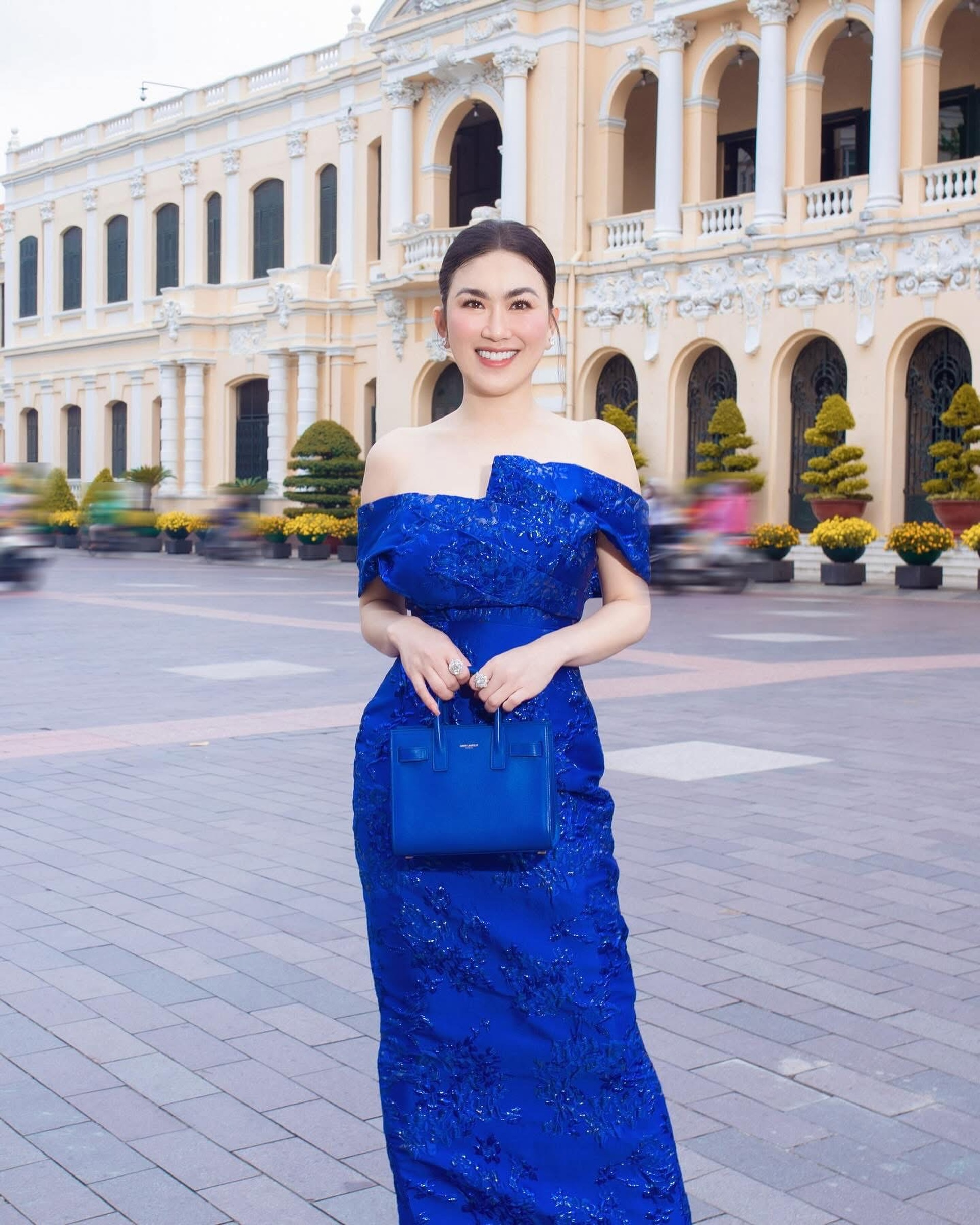 Châu Lê Thu Hằng phối trang phục màu sắc đầy ấn tượng - 6 Châu Lê Thu Hằng phối trang phục màu sắc đầy ấn tượng - 6