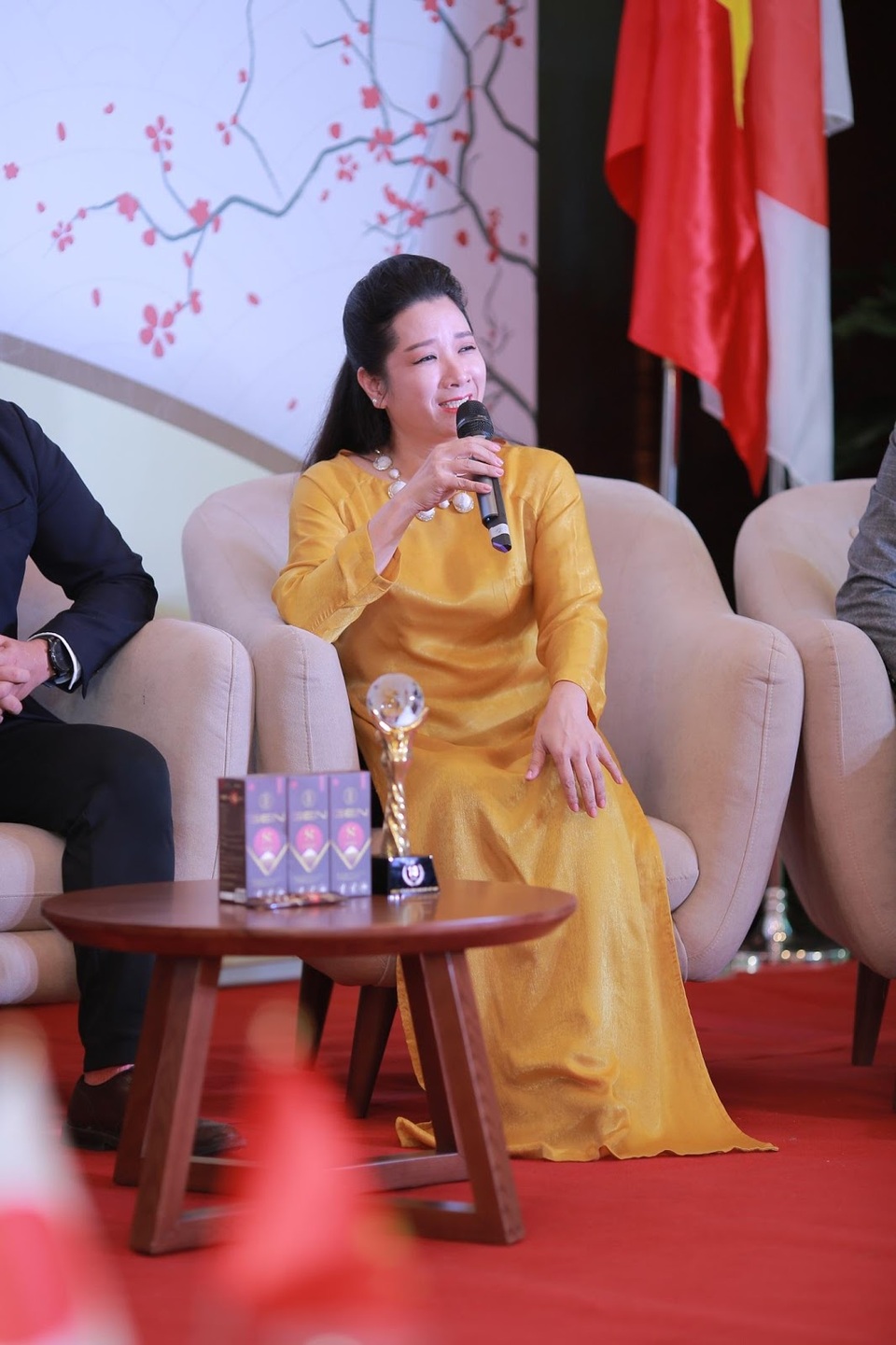 Thanh Thanh Hiền - U50 vẫn giữ được sự dẻo dai - 1