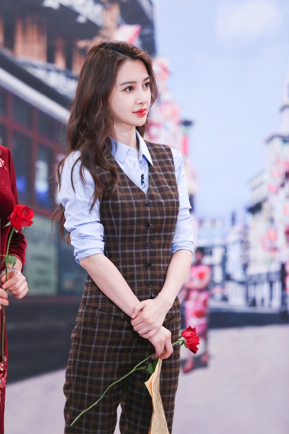 Sự nghiệp của Angelababy “tuột dốc” vì tin đồn ly hôn với Huỳnh Hiểu Minh? - 2 Sự nghiệp của Angelababy “tuột dốc” vì tin đồn ly hôn với Huỳnh Hiểu Minh? - 2
