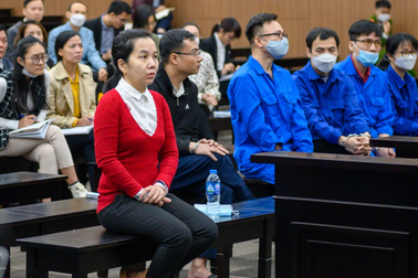 Xét xử "siêu lừa" Hà Thành: 2 cựu nhân viên ngân hàng VAB đổ lỗi cho nhau