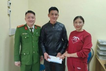 Bất ngờ nhận 99 triệu đồng vào tài khoản, người phụ nữ trình báo công an