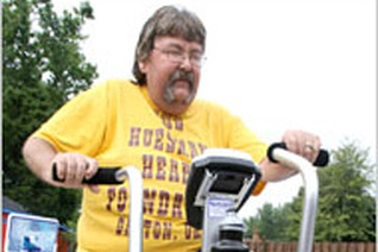 Bệnh nhân cấy ghép tim sống thọ nhất thế giới qua đời