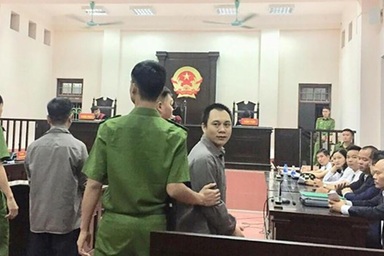 Tiến trình giải quyết vụ xe container đâm Innova đi lùi trên cao tốc như thế nào?