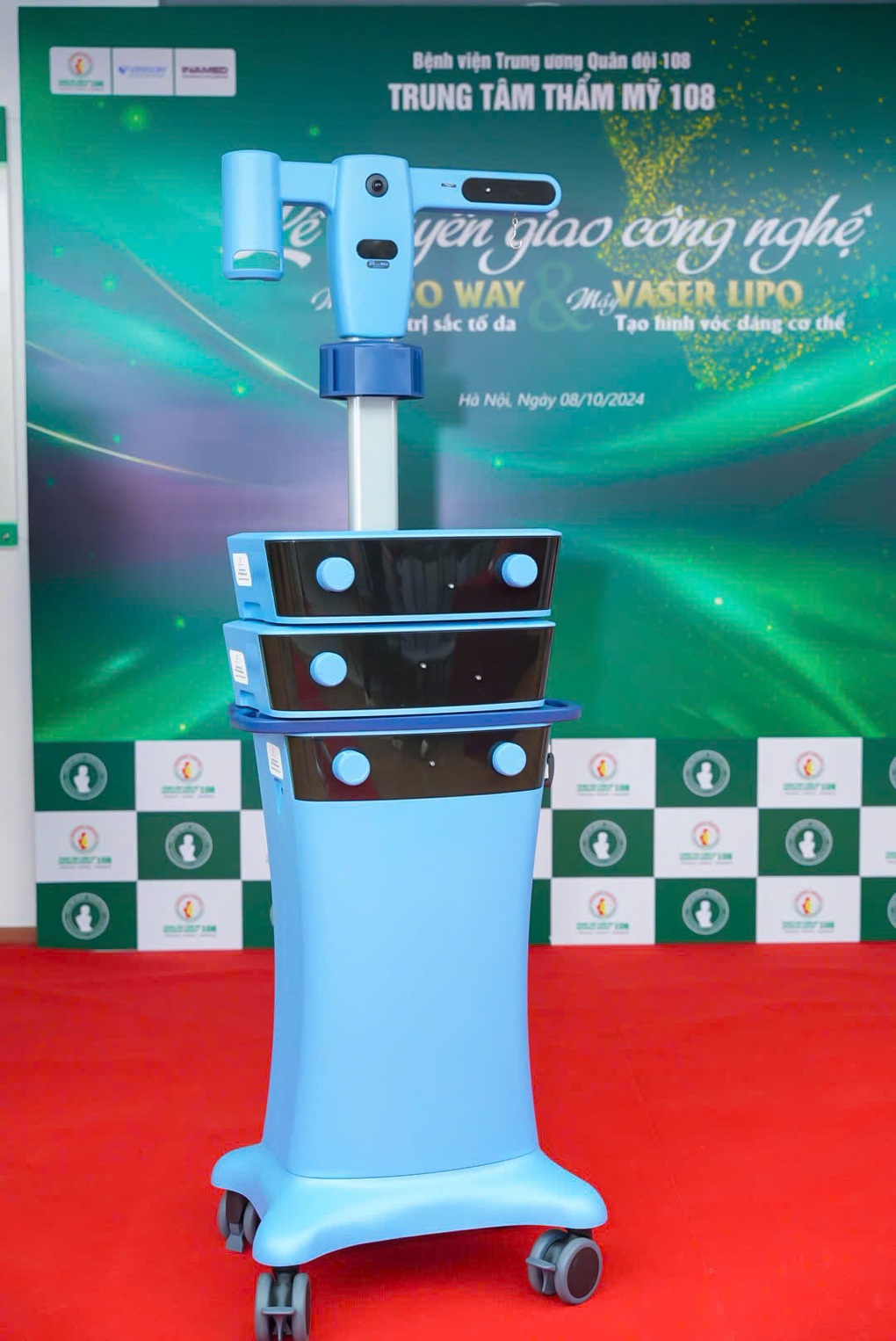 Trung tâm thẩm mỹ 108 nhận chuyển giao máy hút mỡ tạo hình Vaserlipo - PowerX hiện đại - 1 Trung tâm thẩm mỹ 108 nhận chuyển giao máy hút mỡ tạo hình Vaserlipo - PowerX hiện đại - 1