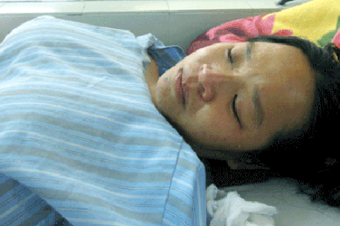 Con đã ra đi khi chưa một lần được bú bầu sữa mẹ