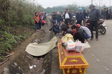 Phát hiện xác người với vết chém trên đầu