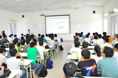 Khi doanh nghiệp phải xin thầy cô cho sinh viên điểm kém