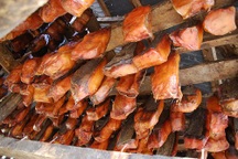 Món ăn "bốc mùi" nhất thế giới, vừa ăn vừa bịt mũi mà ... vẫn thối