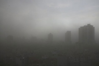 “Bão bụi” tấn công Hà Nội