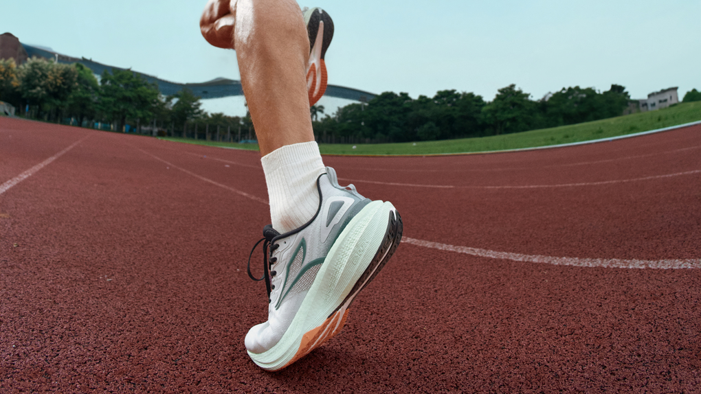 361⁰ Sport ra mắt dòng giày chạy công nghệ mới giúp giảm chấn thương - 2 361⁰ Sport ra mắt dòng giày chạy công nghệ mới giúp giảm chấn thương - 2