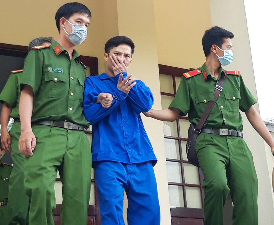 Xét xử 3 bị cáo trong vụ trộm hơn 9 tỷ đồng gây rúng động - 3 Xét xử 3 bị cáo trong vụ trộm hơn 9 tỷ đồng gây rúng động - 3