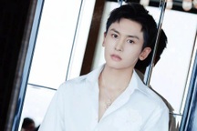 Xôn xao thông tin gà "cưng" của Triệu Vy đã rời Trung Quốc