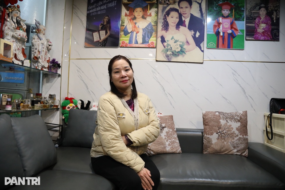 Người phụ nữ Hà Nội bị trao nhầm: 51 năm, cuộc đời như một thước phim - 2 Người phụ nữ Hà Nội bị trao nhầm: 51 năm, cuộc đời như một thước phim - 2