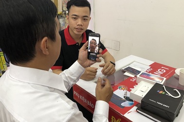 iPhone X chính thức lên kệ, hàng giao từng đợt