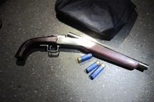 Vụ nổ súng từ xe taxi ở Hà Nội: Do tranh giành "gái dịch vụ"