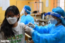 Hà Nội sẽ tiêm vaccine Covid-19 cho học sinh lớp 9 trong tuần này