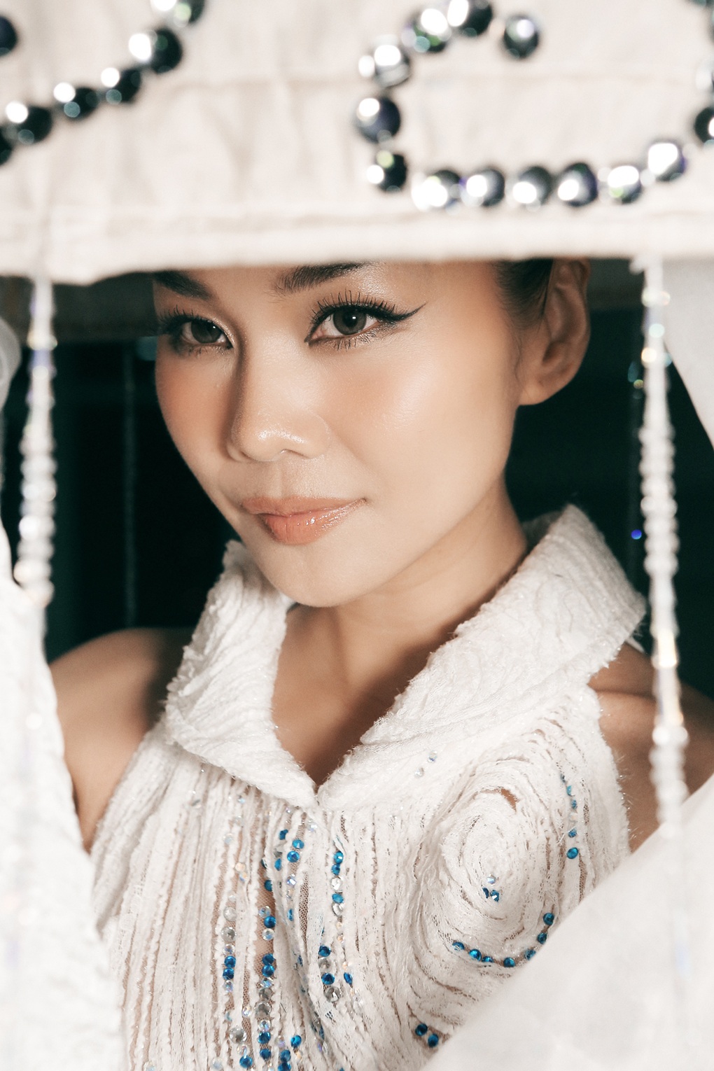 Thanh Hằng hé lộ lý do không vội hưởng tuần trăng mật với chồng nhạc trưởng - 5 Thanh Hằng hé lộ lý do không vội hưởng tuần trăng mật với chồng nhạc trưởng - 5