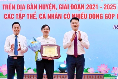 Huyện Hòa An, tỉnh Cao Bằng tri ân những đóng góp của bạn đọc Dân trí