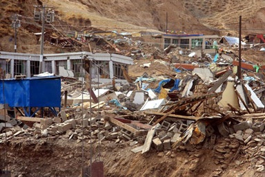 Động đất ở Trung Quốc: Hơn 600 người chết, 10.000 bị thương