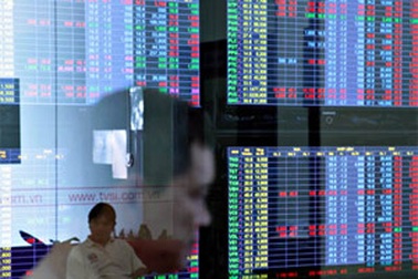 Thuế khiến giao dịch cả hai sàn ảm đạm