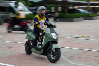 Loạt xe máy điện không yêu cầu bằng lái, phù hợp với học sinh