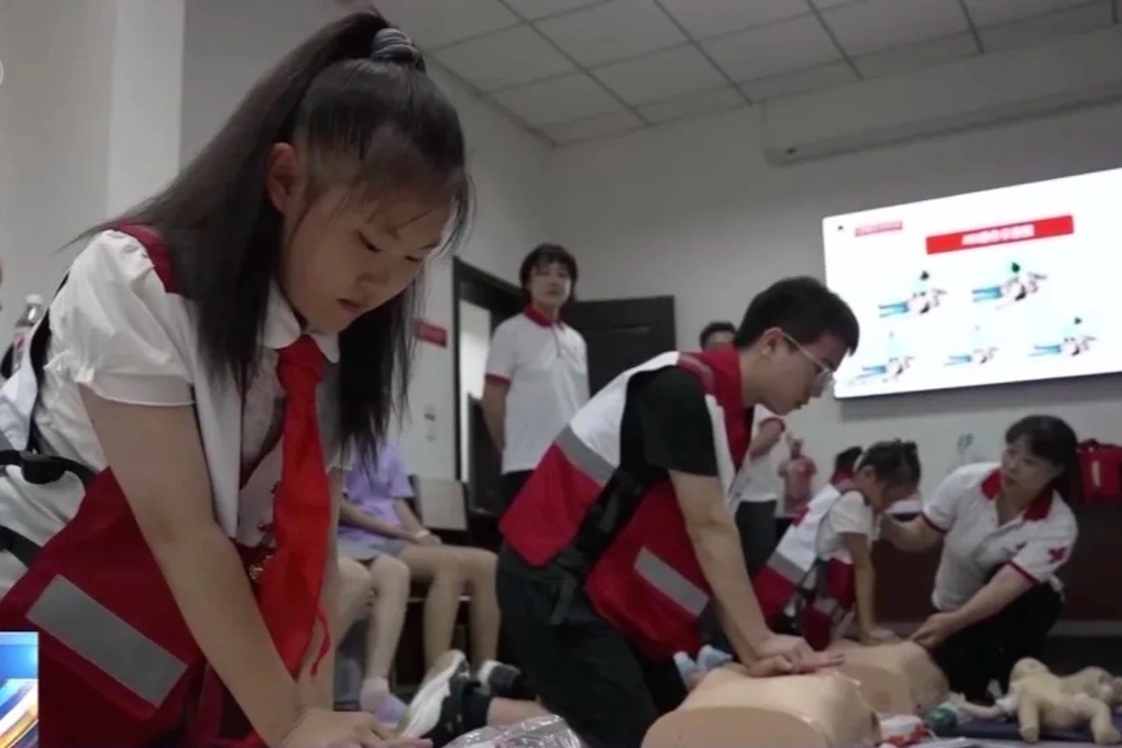 Cô gái bị hóc trân châu khi uống trà sữa, thoát chết nhờ bé 11 tuổi sơ cứu - 3 Cô gái bị hóc trân châu khi uống trà sữa, thoát chết nhờ bé 11 tuổi sơ cứu - 3