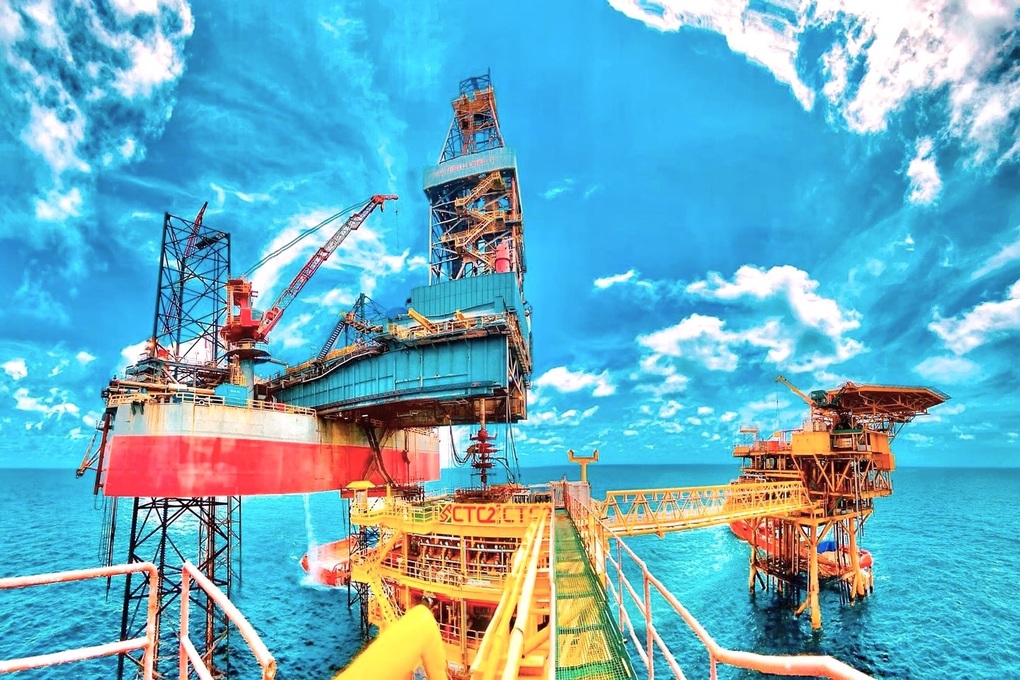 Petrovietnam về đích chỉ tiêu sản lượng khai thác dầu thô sớm 2 tháng - 3 Petrovietnam về đích chỉ tiêu sản lượng khai thác dầu thô sớm 2 tháng - 3