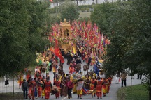 Hàng nghìn người tham dự hội Xuân Tam Chúc 2025