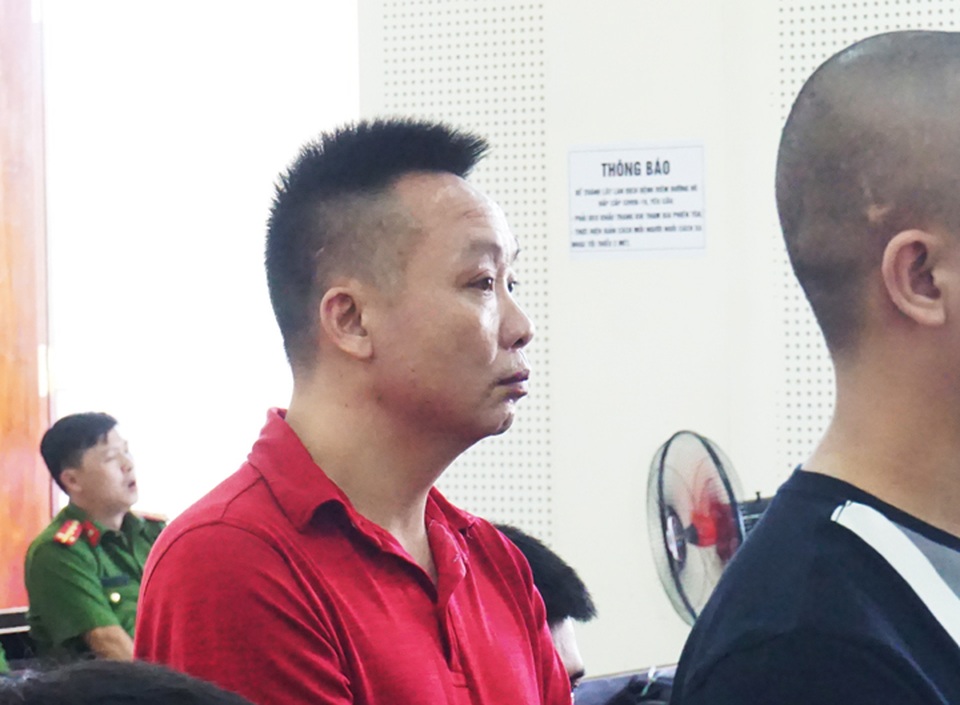 Xét xử cựu thiếu tá công an tham gia đường dây ma túy “khủng” - 3 Xét xử cựu thiếu tá công an tham gia đường dây ma túy “khủng” - 3