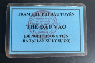 Mất điện, cao tốc Hà Nội - Hải Phòng phát thẻ giấy cho phương tiện qua trạm