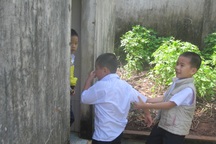 “Ám ảnh” nhà vệ sinh trường học