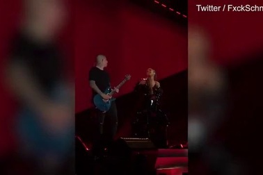 Ariana Grande biểu diễn tại Manchester Arena ngay trước thời điểm xảy ra vụ nổ