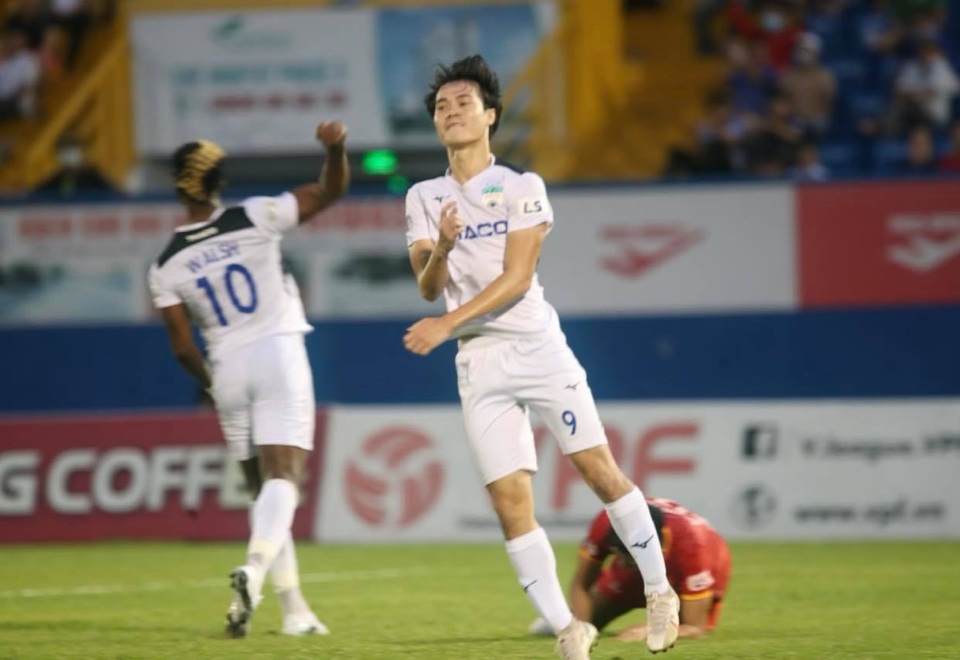 Dẫn trước hai bàn, HA Gia Lai vẫn thua ngược B.Bình Dương - 8 Dẫn trước hai bàn, HA Gia Lai vẫn thua ngược B.Bình Dương - 8