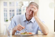 Vì sao nhiều người chán ăn khi bị ốm?