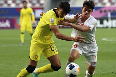 Khuất Văn Khang chia sẻ cảm xúc sau khi lập siêu phẩm vào lưới Malaysia