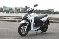 Trong tầm giá hơn 40 triệu đồng, chọn VinFast Kinet hay Honda CUV e:?