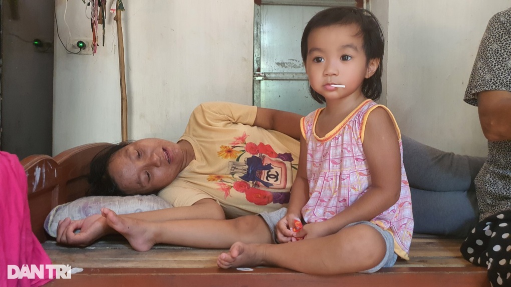 Tận cùng nỗi đau của thai phụ mắc ung thư và tia hy vọng le lói, mong manh - 9 Tận cùng nỗi đau của thai phụ mắc ung thư và tia hy vọng le lói, mong manh - 9