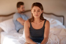 Tôi tóm được vợ làm trò chim chuột với tay bạn chạy, đây không phải lần đầu